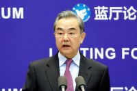 Ministro chinês critica "interferência externa injustificada" sobre Brasil
