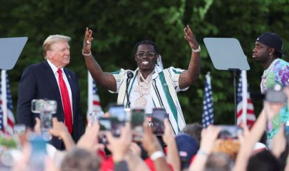 Trump diz que imigrantes ilegais formam “exército” para atacar norte-americanos