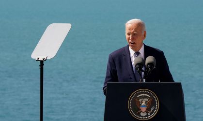 Biden pede para americanos protegerem a democracia, em discurso
