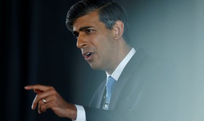Rishi Sunak cita dificuldades na infância: "nunca tivemos TV a cabo"