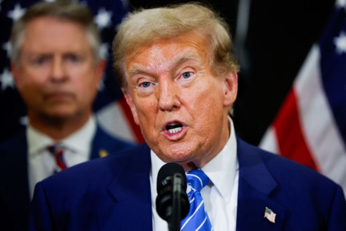 Candidato presidencial republicano Trump fala a jornalistas após reuniões com republicanos no Capitólio, em Washington / 13/06/2024 REUTERS/Evelyn Hockstein