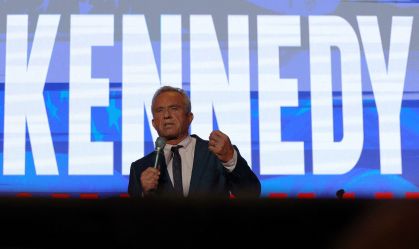 Robert F. Kennedy Jr diz ter "esqueletos no armário" após acusação de assédio