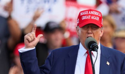 Promotores buscam impedir alegações "inflamatórias" de Trump sobre FBI