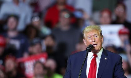Trump fará comício na Flórida enquanto suspense sobre vice aumenta