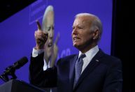 Biden critica 