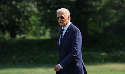 Doações para campanha de Biden despencam em julho, dizem fontes à Reuters