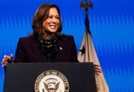 Campanha de Kamala Harris diz que arrecada US$ 200 milhões em uma semana