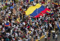 Venezuela terá dia de protestos em meio a tensão após Maduro se declarar reeleito