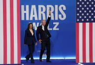 Campanha de Kamala Harris arrecada mais de R$ 200 milhões em 24 horas