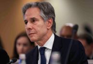 Chefe da diplomacia dos EUA pede "moderação" no Líbano