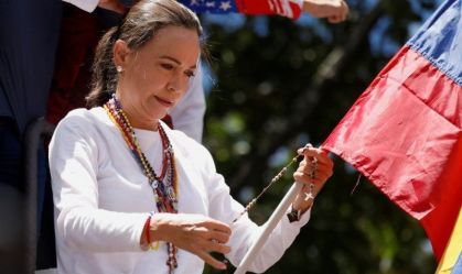 María Corina fraturou vértebra durante fuga da Venezuela para a Noruega