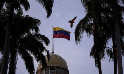 Regime de Maduro anuncia prisão de 17 estrangeiros antes de novas eleições