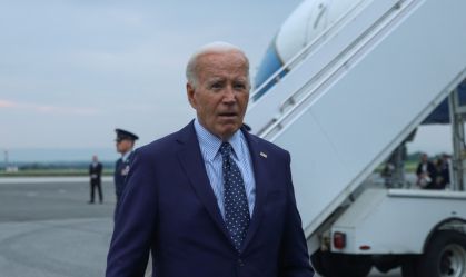Joe Biden parte de Lima, no Peru, para Manaus
