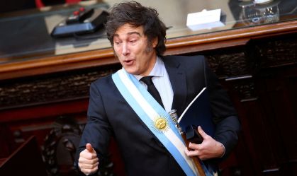 Juiz nomeado por decreto por Milei renuncia à Suprema Corte da Argentina