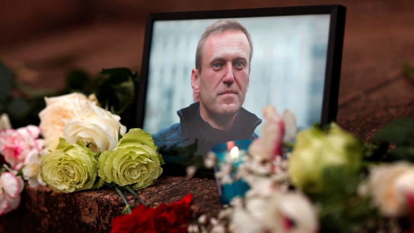 Homenagem a Alexei Navalny em Paris / 16/2/2024 REUTERS/Gonzalo Fuentes