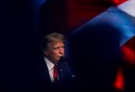 Trump retrata eleição de 2024 como batalha cristã semelhante ao Dia D