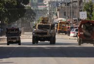 Militares dos EUA retiram funcionários da embaixada do Haiti