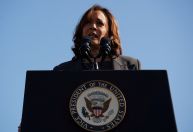 Serviço Secreto fez ajustes na segurança de Kamala Harris, diz diretora