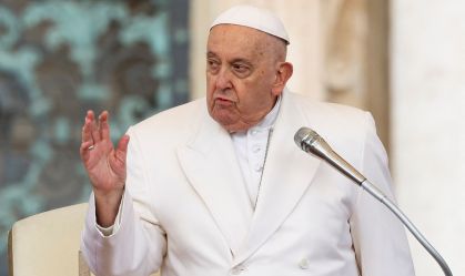 Papa Francisco diz que críticos conservadores na Igreja têm “atitude suicida"