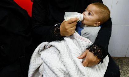 Escassez de alimentos em Gaza ameaça saúde de bebês e crianças, diz ONU
