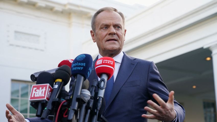 Primeiro-ministro da Polônia, Donald Tusk, dá entrevista na Casa Branca após reunião com o presidente dos EUA • Kevin Lamarque/Reuters (12.mar.24)