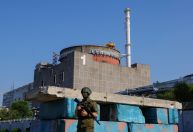 Russos acusam Ucrânia de lançar drones em cidade que fornece luz à usina nuclear