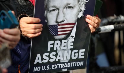 Lula reage à soltura de Assange: "Mundo está um pouco menos injusto hoje"