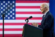 Aprovação de Biden cai a menor nível em quase dois anos, aponta pesquisa