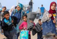 Israel intensifica ataques em Gaza e ordena novas retiradas no norte