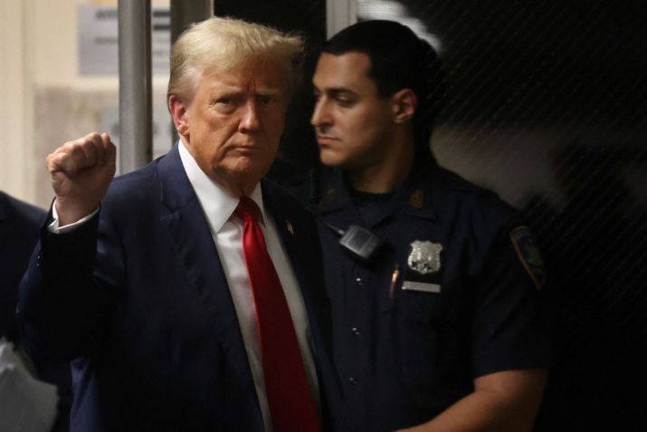 Donald Trump chega em julgamento no tribunal de Nova York / 25/4/2024 Spencer Platt/Pool via REUTERS
