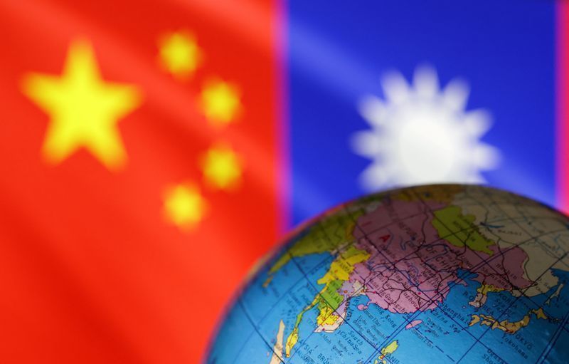 Ilustração mostra bandeiras da China e Taiwan