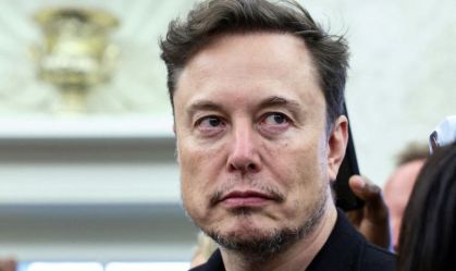 Steve Bannon defende que Elon Musk seja deportado dos EUA
