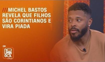 Michel Bastos revela que filhos são corintianos e vira piada no Domingol